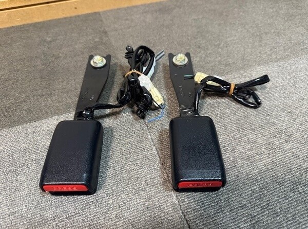 B21W デイズ 純正 シートベルト バックル シートベルト キャッチ 運転席 助手席 左右セット ☆全国送料無料☆即決☆