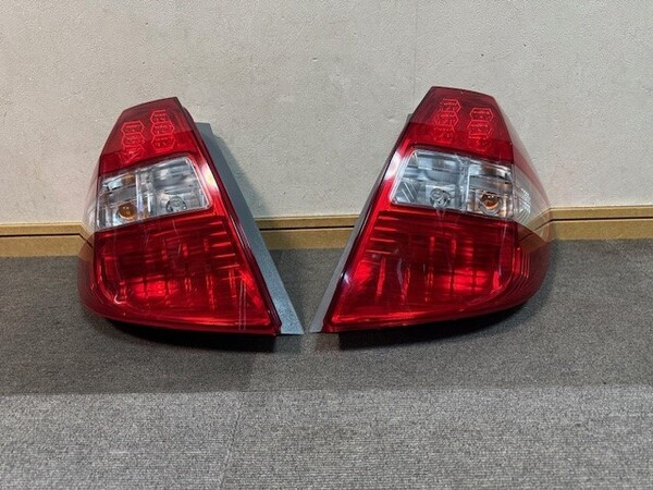 GE6 GE7 GE8 GP1 フィット 純正 LED テール 左右セット STANLEY P9596 ☆全国送料無料☆即決☆