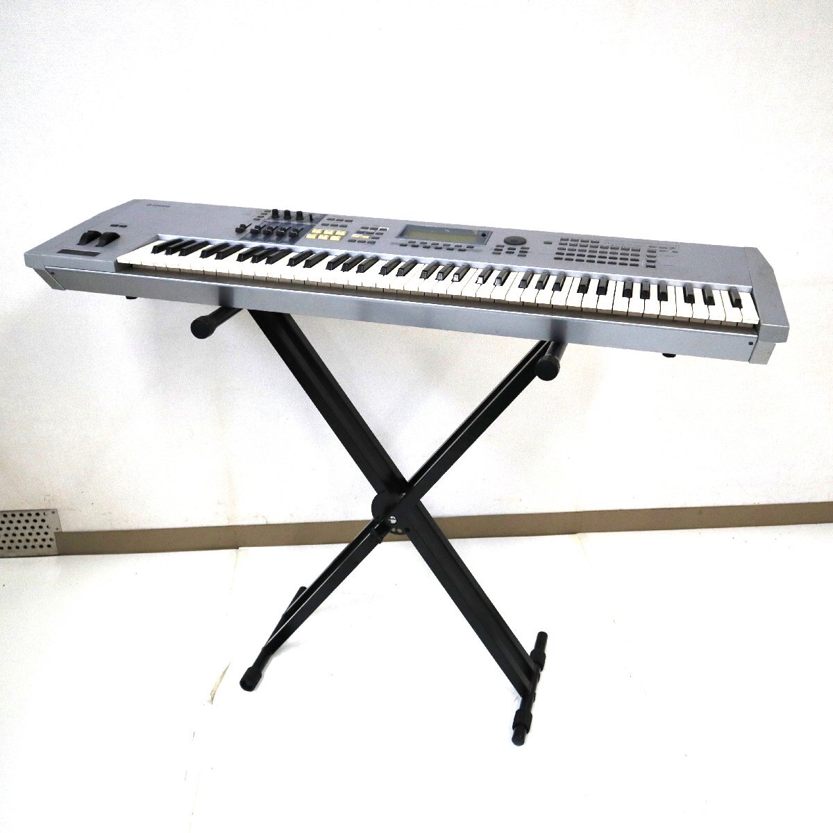 最終値下げ⭐︎YAMAHA MOTIF ES7 + 純正音源2枚 + ハードケース Yahoo!オークション -「yamaha motif es7」の落札相場・落札価格