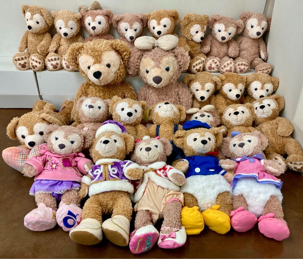 ディズニー ぬいぐるみ 大量まとめ売り Yahoo!オークション -「ぬいぐるみ 大量」(ダッフィー