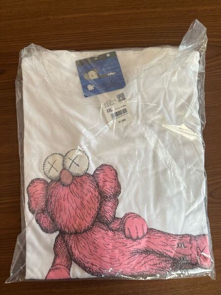 uniqlo ユニクロ kaws カウズ UT グラフィックTシャツ XXL 半袖