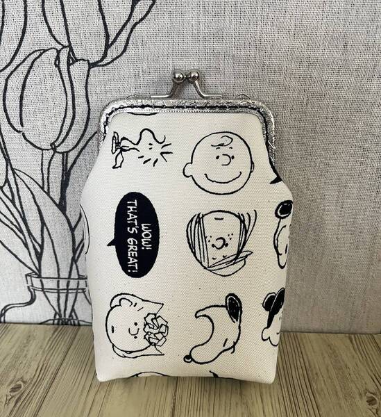縦型がま口 ポーチ / 小物入れ / タバコケース / ハンドメイド☆ スヌーピー生成り・4