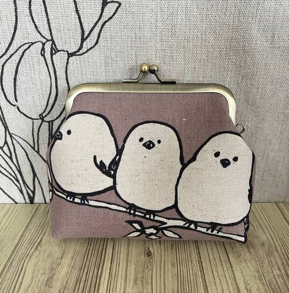 がま口 / ポーチ/ 財布 / 小物入れ / ハンドメイド ☆シマエナガ・あずき色・32