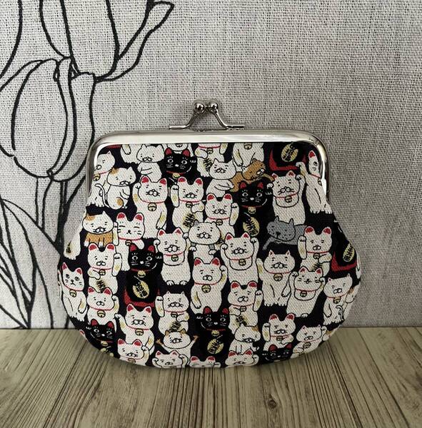 がま口 ポーチ / 財布 / 小物入れ / ハンドメイド☆ぎっしり招き猫・5
