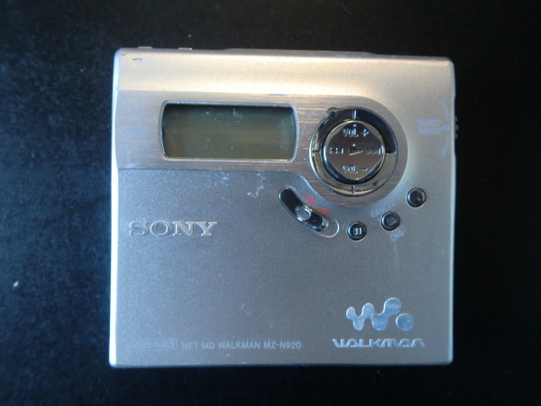 送料無料 SONY MDウォークマン MZ-N920 ⑯ 録再ポータブルMDプレーヤー