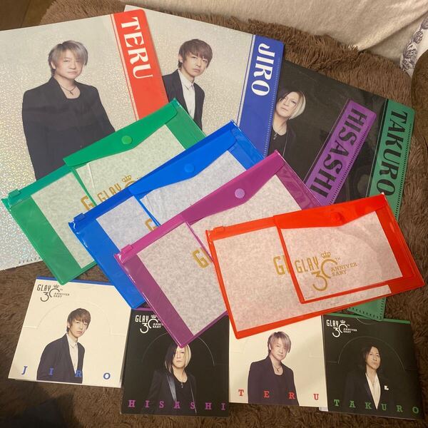 エンタメくじ GLAY 30th Anniversary takuro jiro teru hisashi スタンドメモ PVCクリアマルチケース 見開きラメ クリアファイル 12種