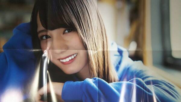 (X‐1) 日向坂46 雑誌付録ポスター・クリアファイル 河田陽菜 小坂菜緒 丹生明里 東村芽衣 潮紗理菜 宮田愛萌 佐々木美玲