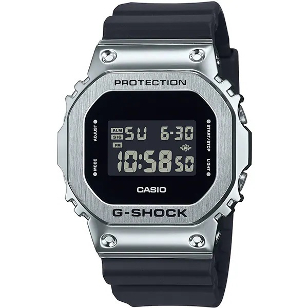 ★送料無料★特価 新品★カシオ G-SHOCK 国内正規品 GM-5600U-1JF メタルカバード シルバー デジタル 20気圧防水 耐衝撃 メンズ腕時計