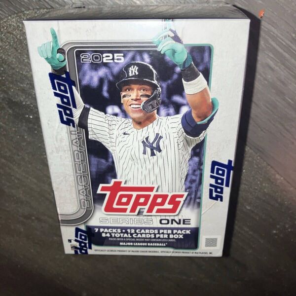 ☆新品・迅速発送☆ 2025 Topps Baseball series 1 value box トップ ベースボール シリーズ 1 バリューボックス