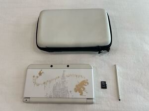 3DS Newニンテンドー3DS ディズニー マジックキャッスル モデル【中古】【本体のみ】【充電器なし】