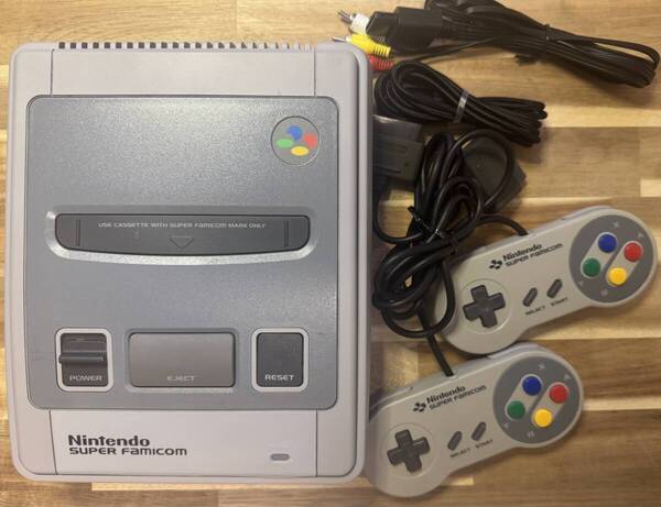 スーパーファミコン初期型セット USB電源化 純正コントローラー2個・USB type-Cコード・AVケーブル付き