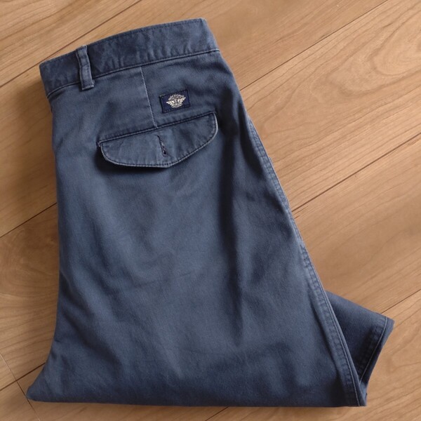 94年/DOCKERS チノスラックス/2タック/古着/実寸W32L27/裾直有【L4866】