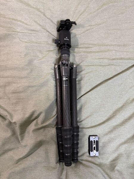 Gitzo GT1555T + Markins Q3iTRQ自由雲台カーボン三脚
