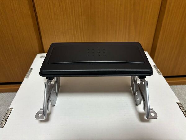 トヨタ ANH20W ANH25W GGH20W GGH25W アルファード ヴェルファイア ナビ オーディオ 取付金具 金具 ブラケット ステー