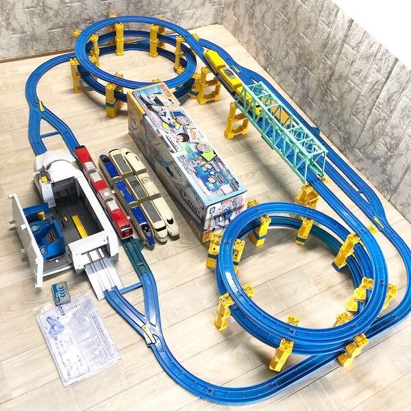 変形ドデカシンカンセンのぞみ・無限ループ★N700.300系.かがやき.ドクターイエロー.成田エクスプレス★プラレール レイアウト大量セット