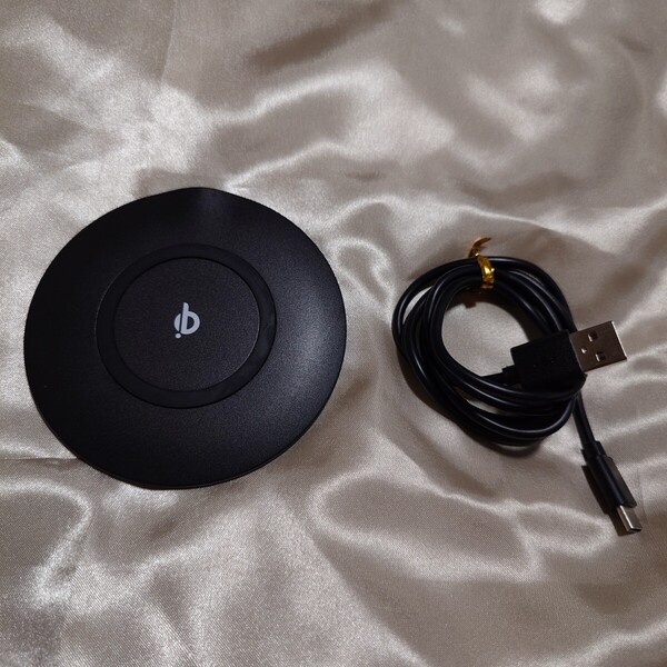 Aioockee 超薄型 急速 ワイヤレス充電器 15W/10W/7.5W 【Qi認証】 置くだけ充電 USB Type-C接続