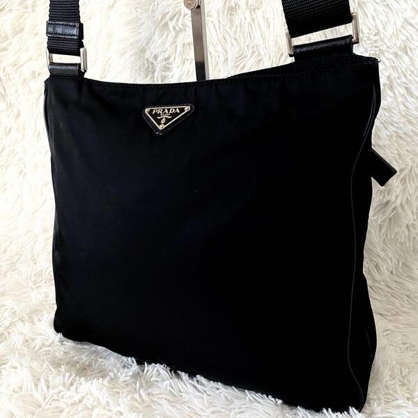 【現行に近い・美品】PRADA プラダ サコッシュ ショルダーバッグ 斜めがけ サフィアーノレザー ナイロン 三角ロゴ 白タグ ブラック 黒