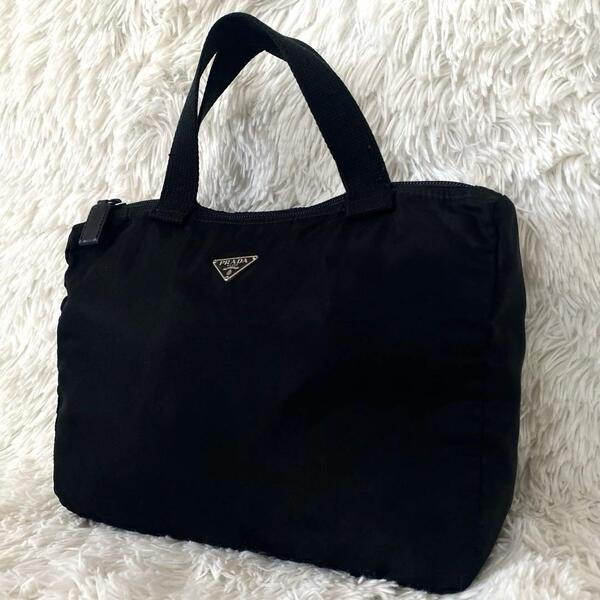 【極美品】PRADA プラダ ミニハンドバッグ 手持ちカバン ミニボストン テスートナイロン おでかけ 白タグ 三角ロゴプレート ブラック 黒