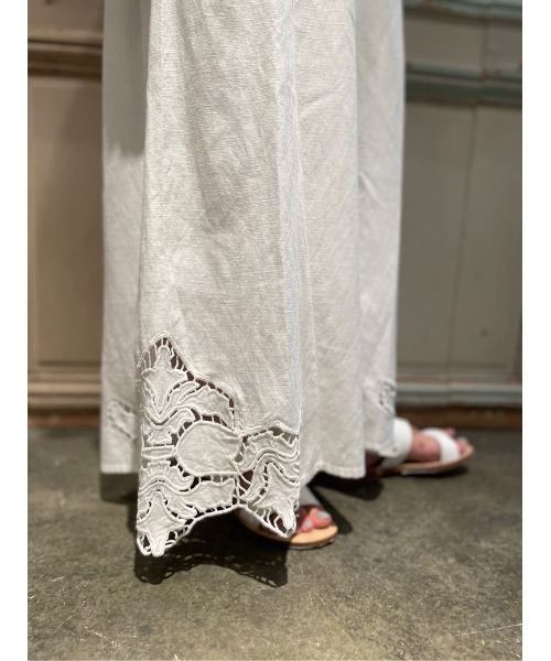 BEARDSLEY 裾カット刺繍パンツ 裾レース ウエストリブ ワイドパンツ 白