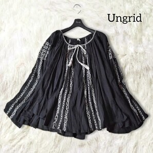 70 【Ungrid】 アングリッド インド製 刺繍 ブラウス トップス 黒 ブラック 長袖 ゆったり フレア 透け感 シアー リボン クリンクル加工
