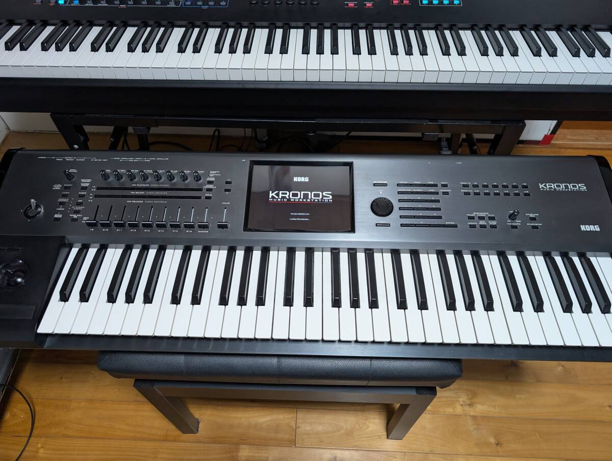 Yahoo!オークション -「korg kronos 61」(キーボード
