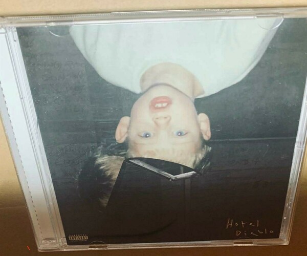 送料込み Machine Gun Kelly マシンガンケリー Hotel Diablo MGK CD ホテルディアブロ bad boy
