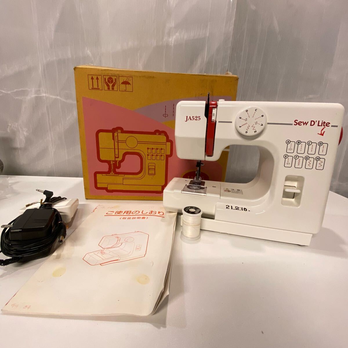 新品　JANOME　ジャノメ　コンパクト　ミシン　本体　JA525 ジャノメ コンパクト電動ミシンsewD`Lite JA525 - アスクル