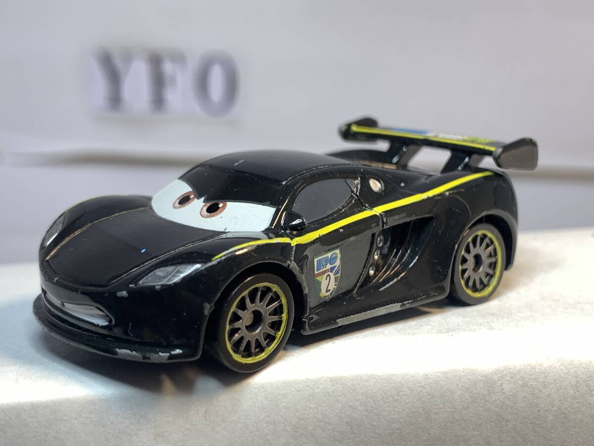 ルイス　ハミルトン　（スタンダードタイプ） カーズ トミカ C-26 ルイス・ハミルトン(スタンダードタイプ