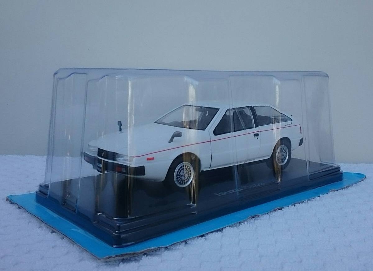 アシェット 1/24 国産名車コレクション いすゞ ピアッツァ 1981年式 アシェット 国産名車コレクション 1/24 #57 ISUZU Piazza 1981年