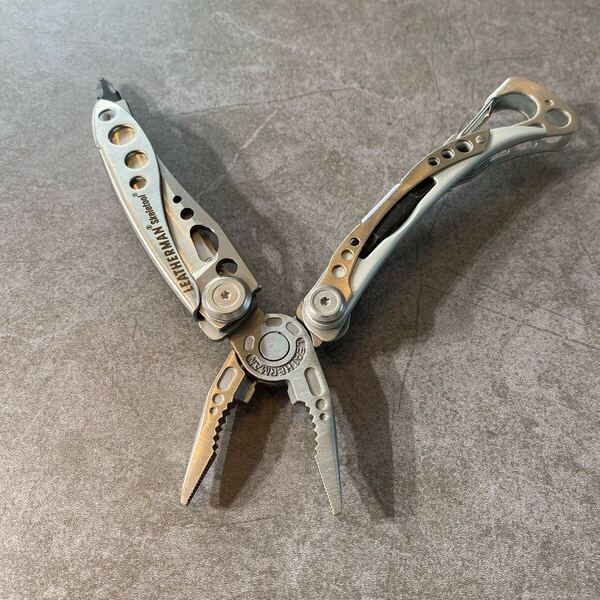 【送料無料】LEATHERMAN レザーマン SKELETOOL スケルツール マルチツール アウトドア キャンプ