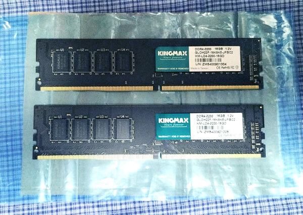 デスクトップ用 KINGMAX GLOH22F-18 DIMM DDR4-3200 PC4-25600 16GB×2枚セット 合計32GB(中古)