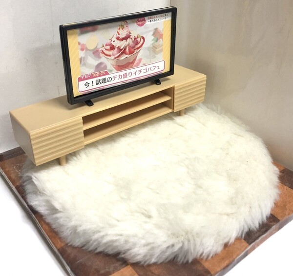 新品 フィギュア用 テレビ テレビ台 2点セット ミニチュア サイドボード お部屋づくり ドールハウス 引き出し開きます 匿名 送料無料