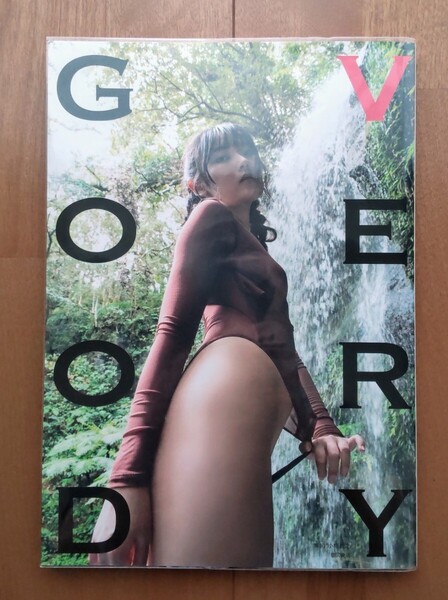 美品 直筆サイン入り 林田百加 写真集 VERY GOOD 撮影小塚毅之 徳間書店 ハイレグ セミヌード グラビア セクシー