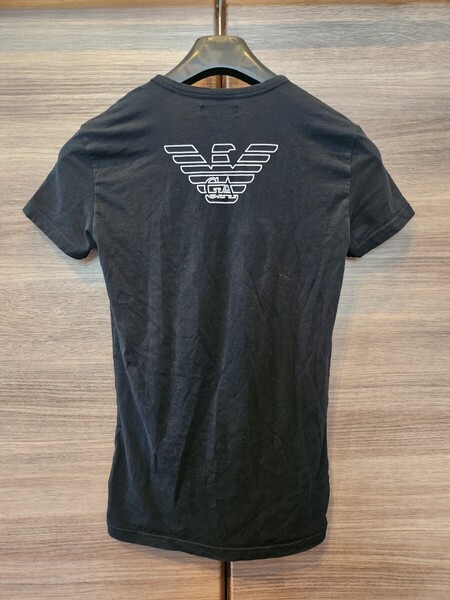 ★ EMPORIO ARMANI (エンポリオアルマーニ) Vネック 半袖Tシャツ 黒 綿 コットン ★