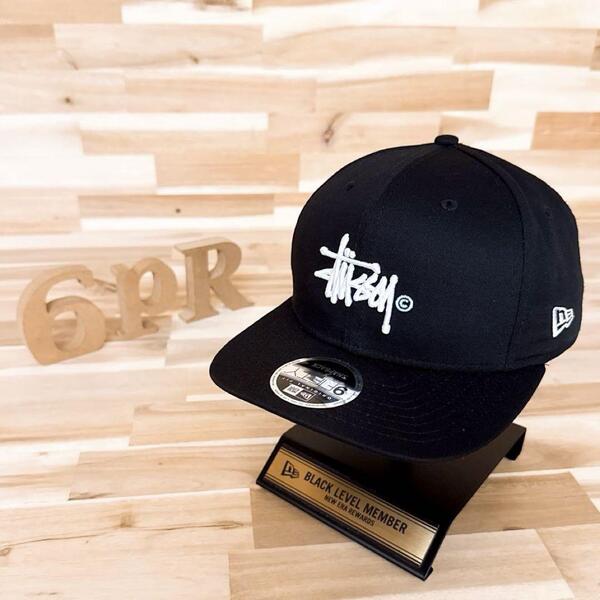 レア【ニューエラ×ステューシー】限定コラボ ライトブルーRロゴ キャップ 黒×白【HFby6PR】メンズ・帽子・春夏・秋冬【M3T7G4N】