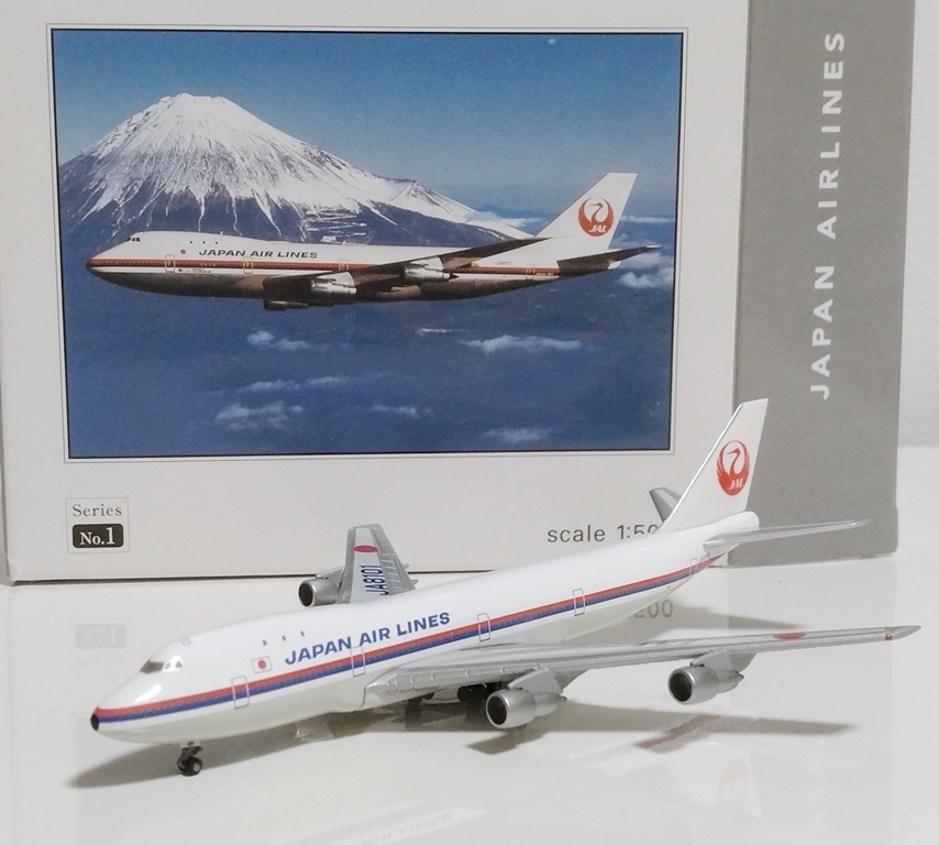 飛行機日本航空ダイキャストモデルB747-400D 1/500特別塗装機