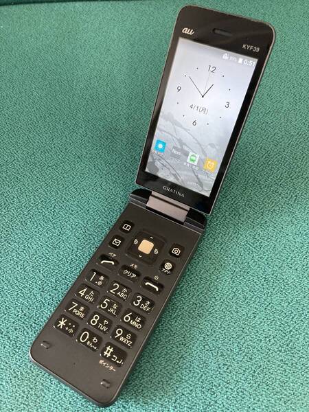 良品 GRATINA au KYF39 4G 京セラ ケータイ ガラケー ガラホ カメラ有 携帯電話 I0162