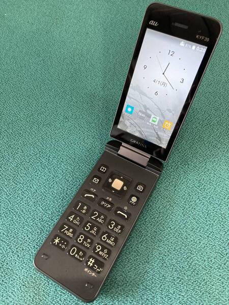 良品 GRATINA au KYF39 4G 京セラ ケータイ ガラケー ガラホ カメラ有 携帯電話 I0152