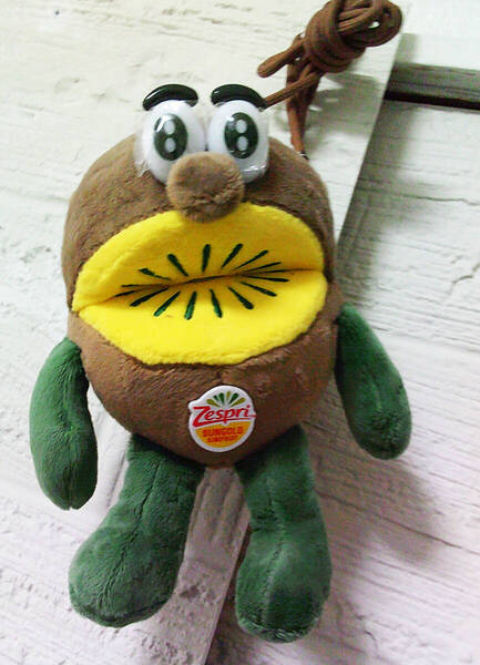 非売品■新品 Zespri ゼスプリ キウイブラザーズ ■斜め掛け ぬいぐるみ ■萌えキャラ NZ