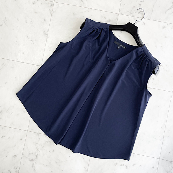 美品 22OCTOBRE ブラウス ノースリーブ ネイビー 38 657