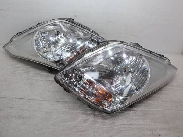 キレイ 破損なし 【コーティング済】 車検◯ 迅速発送 レベライザー KOITO 100-59192 管理BR55-20 ワゴンR MH23S MJ23S ヘッドライト 左右