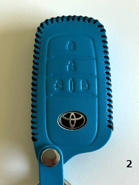 牛革ジャストフィット 新型 ヴォクシー スマートキーケース ターコイズブルー色2