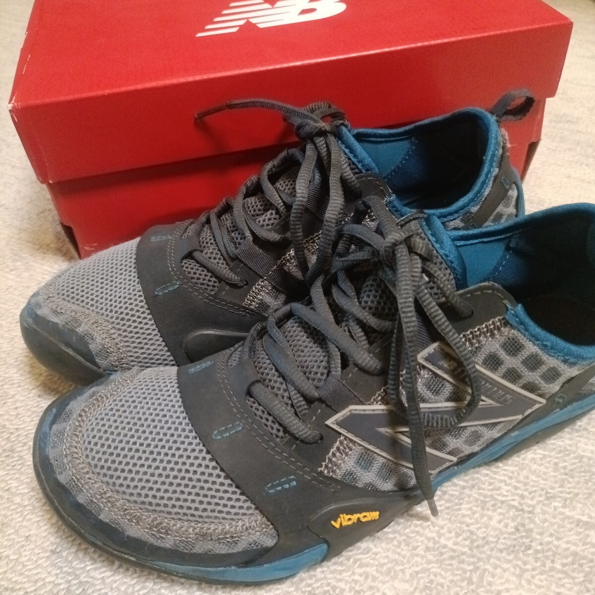 未使用 NEW BALANCE ニューバランス トレイルランニングシューズ