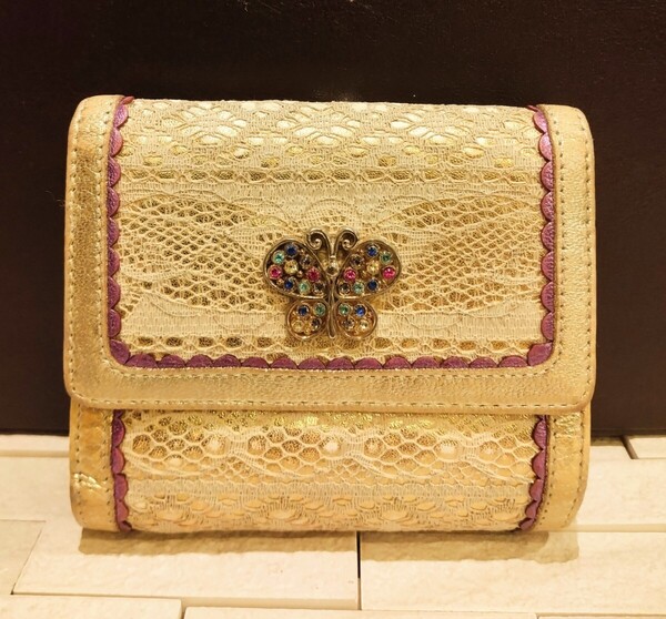 匿名配送込み アナスイ ANNA SUI 折り財布 コインケース有り がま口 蝶々 ゴールド 金運アップ