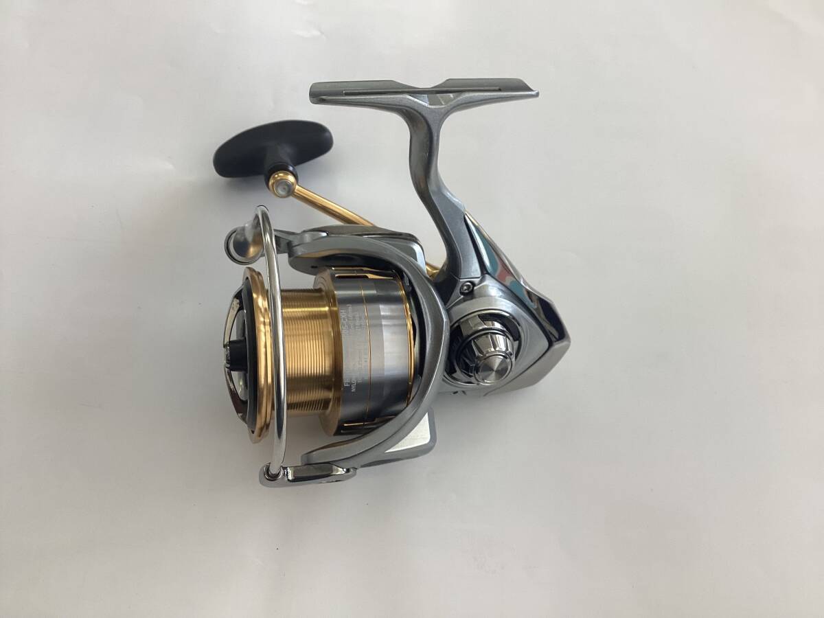 FREAMS他リール3台まとめ売り 人気激安 FREAMS他リール3台まとめ売り リール - リール