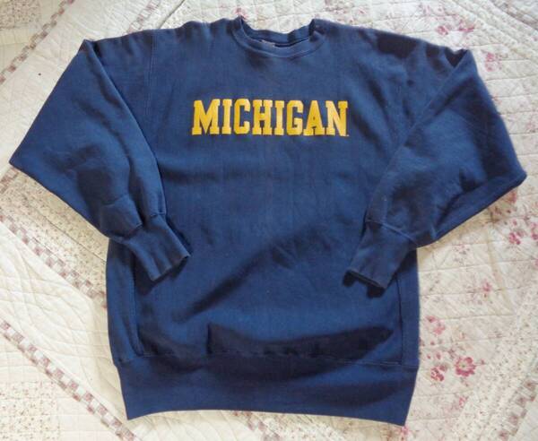 ビンテージ/90s/ミシガン大学/MICHIGAN/トリコ刺繍タグ/チャンピオンChampion/リバースウィーブ/トレーナー/スウェット/ネイビー