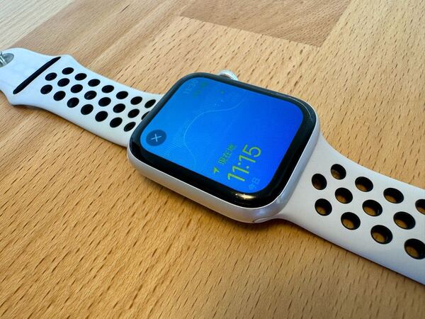 Apple Watch アップルウォッチ Apple Watch Nike Series5 44mm シルバー GPSモデル