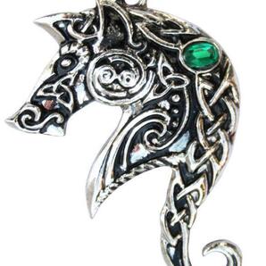 EastGate: リヨネッセ 海に沈んだ王国 王国は再び立ち上がる馬のシンボル