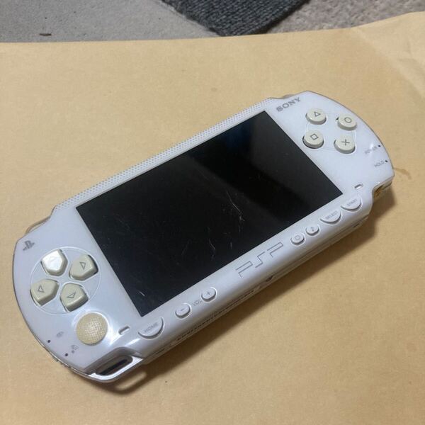 送料無料 PSP PSP-1000 本体 ホワイト ジャンク プレイステーションポータブル PSP-1000CW PSP1000 PlayStation Portable