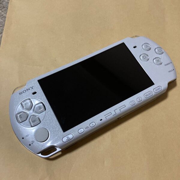 送料無料 PSP 美品 PSP-3000 本体 パールホワイト プレイステーションポータブル PSP-3000PW PSP3000 PlayStation Portable